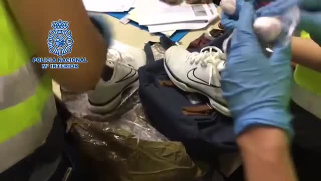 Desarticulada una banda que pretendía enviar al extranjero joyas robadas de alto valor embaladas y ocultas entre prendas de ropa
