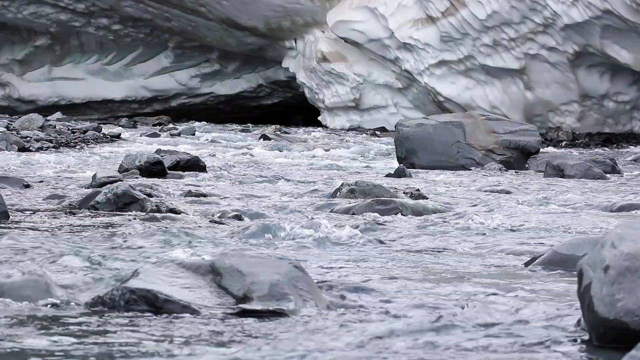 River Flowing - Steven Biczel