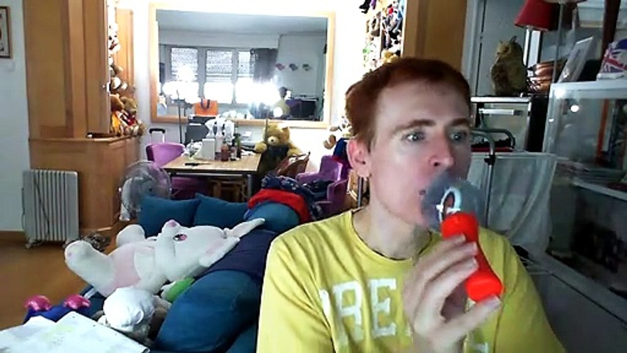 Wiwi égratigne "stay at home"