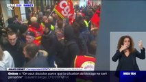 Retraites: des manifestants occupent un centre commercial près de Nantes