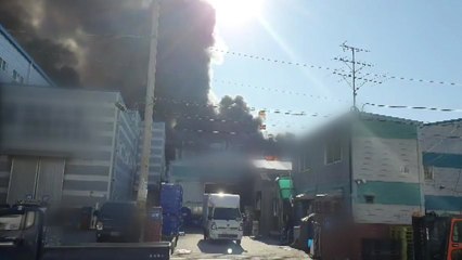 인천 화학공장 불...소방관 등 6명 부상 / YTN