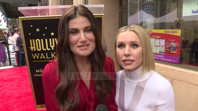 Një yll për Anën dhe Elsën. Aktoret e “Frozen” në bulevardin e famës