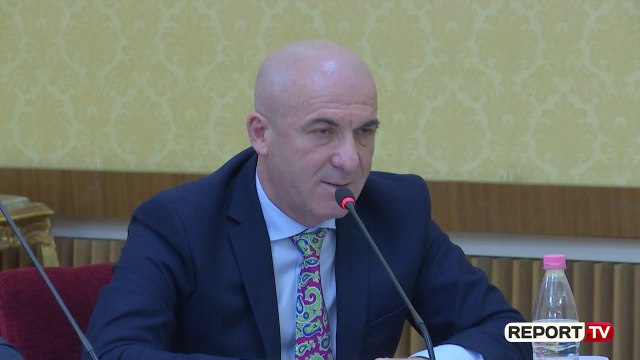 Report TV - Komisioni për shkarkimin e Metës njihet me raportin e Venecias dhe dokumentin e SHISH