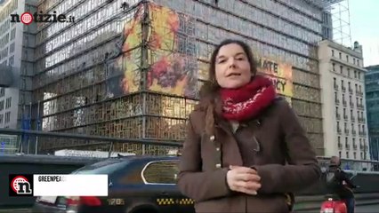 Bruxelles, incendio al palazzo del Consiglio europeo ma è la protesta di Greenpeace | Notizie.it