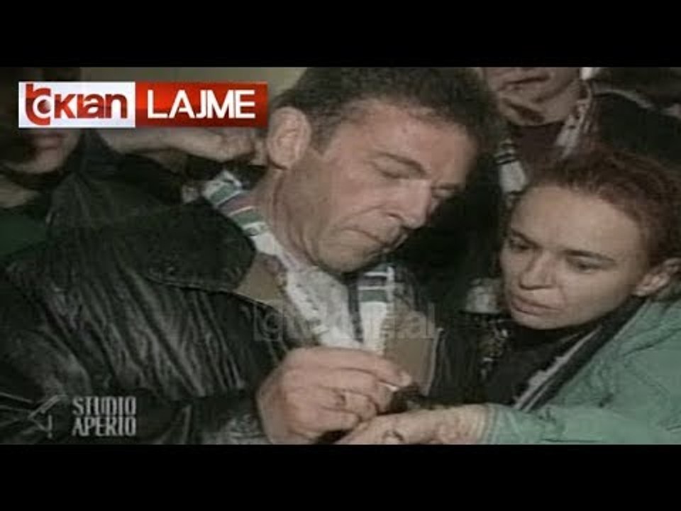 BE izolon qeverinë austriake - (1 Shkurt 2000)