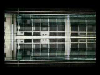 Four Tet - She moves she