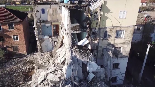 Si eshte rrafshuar Thumana, pamjet me dron nga termeti katastrofik