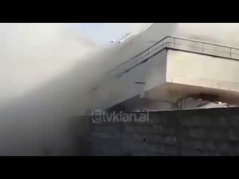 Momenti kur shembet vila ne Durres nga termeti i forte