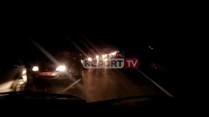 'E kemi heq pak frikën, jemi në punë'! Durrsakët dhe kryeqytetasit kthehen në shtëpi pas tërmetit