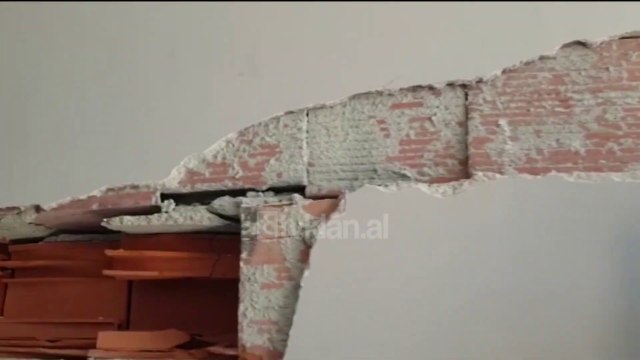 Pallati ne Tirane peson demtime te renda pas termetit