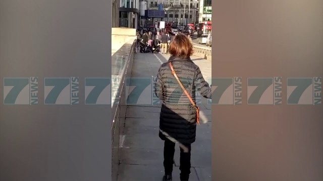 SULM ME THIKE NE LONDER, POLICIA VRET AGRESORIN - News, Lajme - Kanali 7