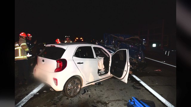 고속도로 3중 추돌...1명 사망·3명 부상 / YTN