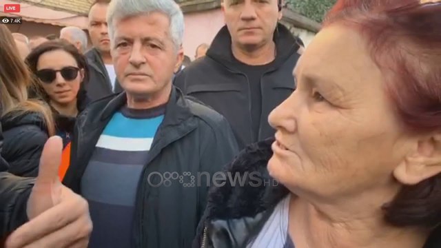 Ora News - Çfarë bën Rama kur bie tërmet: S’lëviz nga krevati, është e shkruar