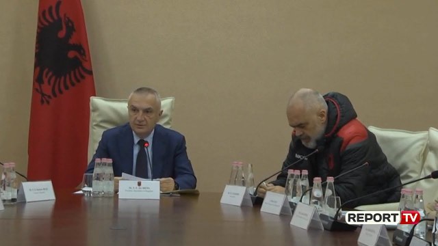Report TV - Termeti, Presidenti mbledh Këshillin e Sigurisë Kombëtare, i pranishëm dhe Rama