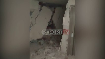 Durrës/ Pallati mbetet pa shkallë! Banori: Duhet me bo spidermanin me u ngjit sipër