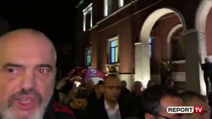 Report TV -Banori i ankohet se i kanë marrë gruan, reagimi i Ramës është epik