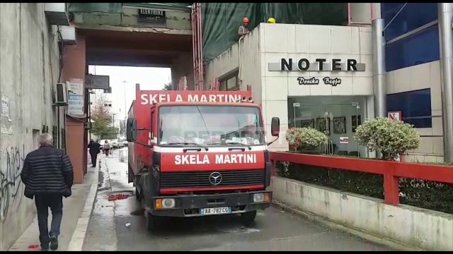 RINDËRTIMI/ Pas paralajmërimit të Ramës, nis rikonstruktimi i pallatit të parë në Durrës