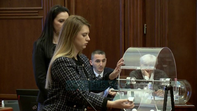 Presidenca hedh shortin për KED-në, Ardian Dvorani sërish kryetar - Vizion Plus