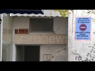 Ora News - Banorët e Astirit pa zgjidhje: Jetojmë në pallate të pabanueshme