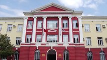 Ora News - Universiteti i Tiranës hap nesër dyert për studentët