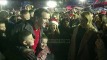 Rama dhe Veliaj ndezin dritat festive në Tiranë: Shqipëria sot është më e fortë