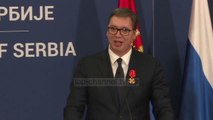 “Vuçiç i lidhur me fermën e hashashit”/ Opozita serbe akuzon presidentin pas kapjes së 4 ton droge