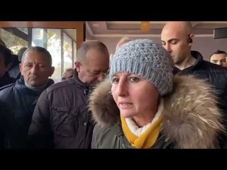 Report TV - 'Na ka ardh arusha në Milot', banorët e Laçit e 'mbysin' Ramën me kërkesa, batutat