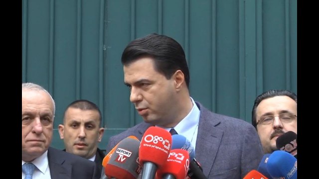 Report TV -Ftesa e Ramës? Basha pas takimit me Di Maion: Jo show, qeveria të zbatojë planin