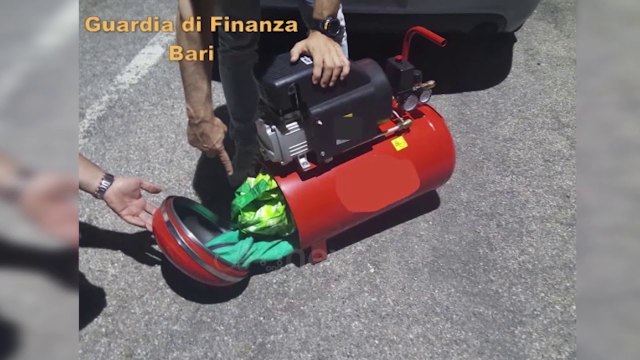 Ora News - Plot 5.3 ton drogë nga Shqipëria shkuan në Itali me gomone, video e operacionit