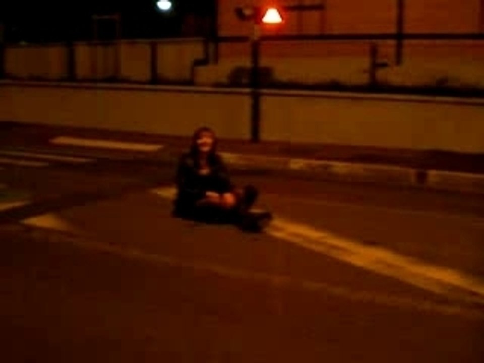 Cap ou pas cap de t'assoir au milieu de la route