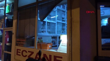 Antidepresan ilaç için eczanelerin camlarını kırdı