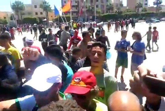 الهدف من وجود البطل العالمي سعيد عويطة ليشرف على مهرجان سباق العدو الريفي بمدينة لفقيه بن صالح