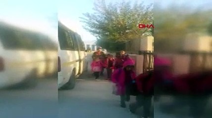 17 kişilik okul servisinde 34 öğrenci taşıdılar