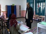 Cezayir'de Abdulmecid bin Tebbun seçimi önde götürüyor