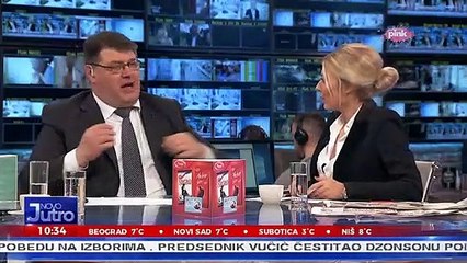 SARAPA ZABAVLJA DAJANU U STUDIJU! Vickasti voditelj ponovo pričao viceve u programu!