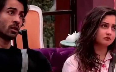 Bigg Boss 13 Rashami Desai Admits She Was Bankrupt And Homeless Defends Arhaan Khan Road Pe Thi