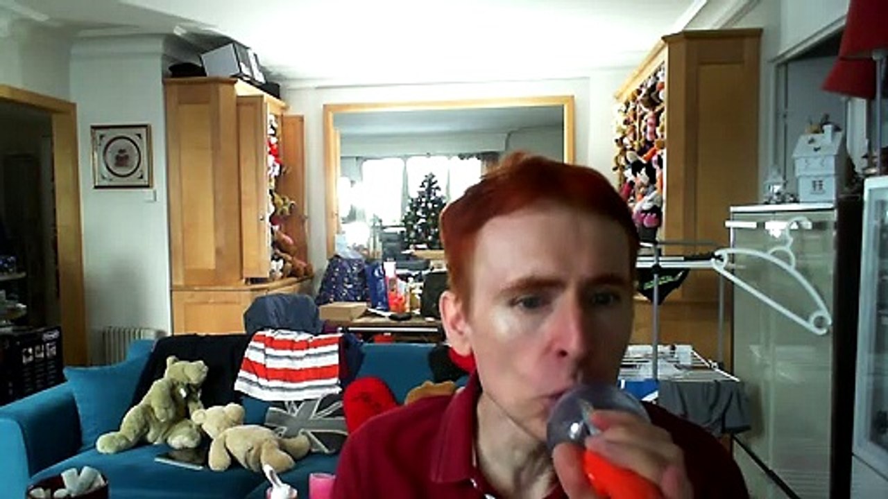 Wiwi égratigne "immortels" d'Aymeric Ribot