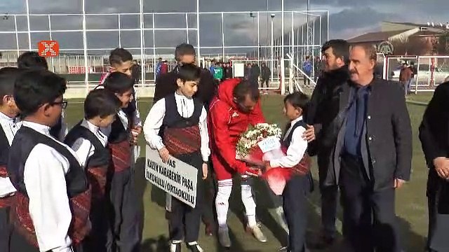 Sivassporlu futbolcular, Fenerbahçe maçı öncesi halay çekti