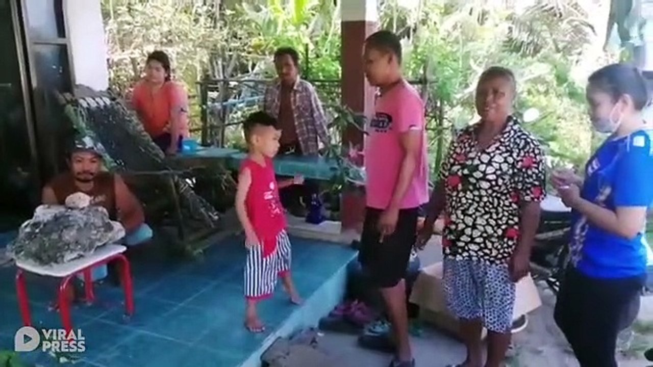 Este hombre encuentra vómito de ballena valorado en más de medio millón de dólares