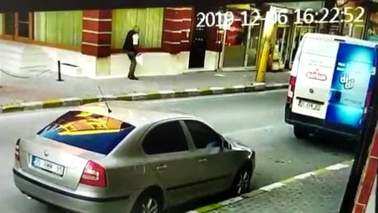 "Hesabınız FETÖ tarafından kullanıldı" diyerek dolandırıcılık yapan zanlı yakayı ele verdi