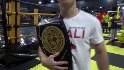 Rize düğün salonundan şampiyonluğa uzandılar