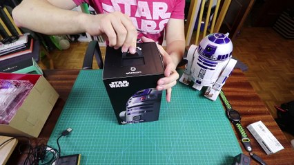 COMPARO FIGURAS STAR WARS (comparativa R2D2) SPHERO VS HASBRO