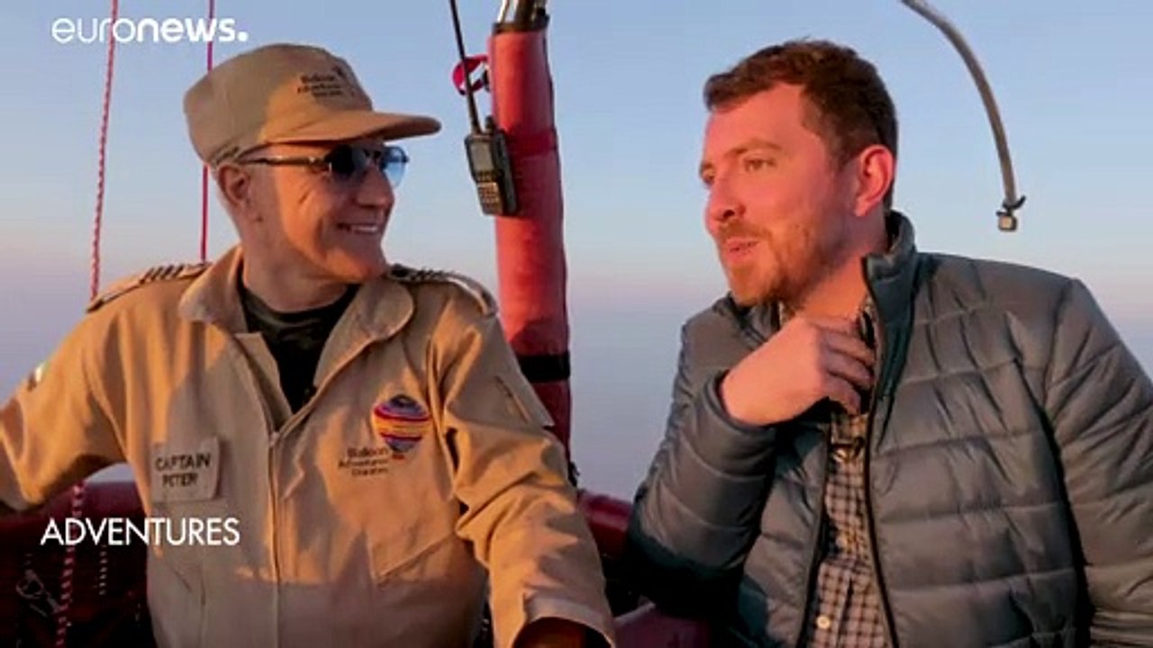 Ballonfahrt in Dubai: 'Fliegen' mit Falken in der Wüste