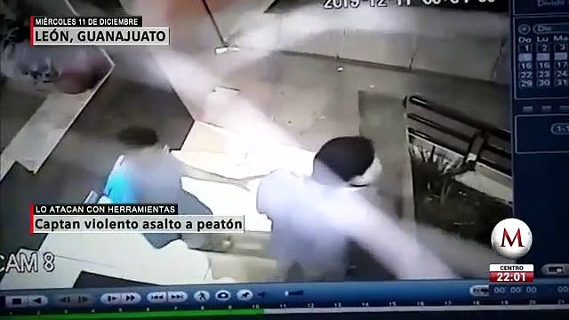 Cámaras de seguridad captan violento asalto en León