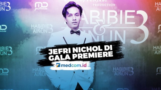 Bikin Kejutan, Jefri Nichol Hadiri Premiere Habibie & Ainun 3