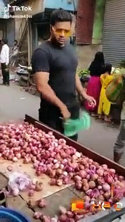 வெங்காயத்திற்கு வந்த மவுசு பாருங்க பா