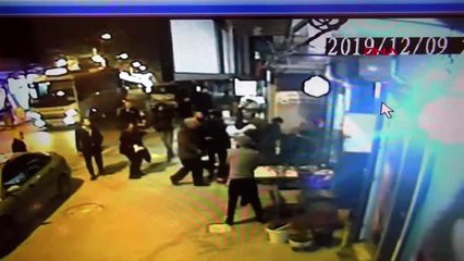 Esenyurt'ta kız kaçırma iddiası sonrası yaşanan kavga kamerada