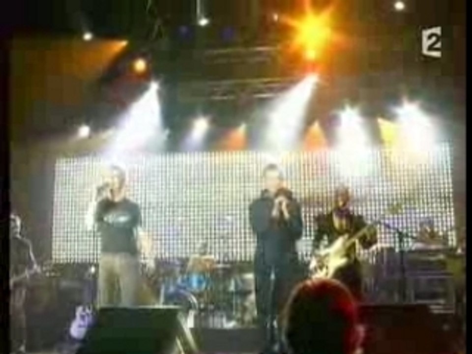 David BOWIE & Damon ALBARN (BLUR) - Fashion Live