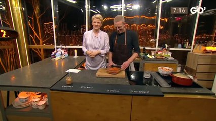 Brønshøj Kirkes Pigekor ~ Santa Lucia | Go Morgen Danmark ~ 13 December 2019 | TV2 Danmark