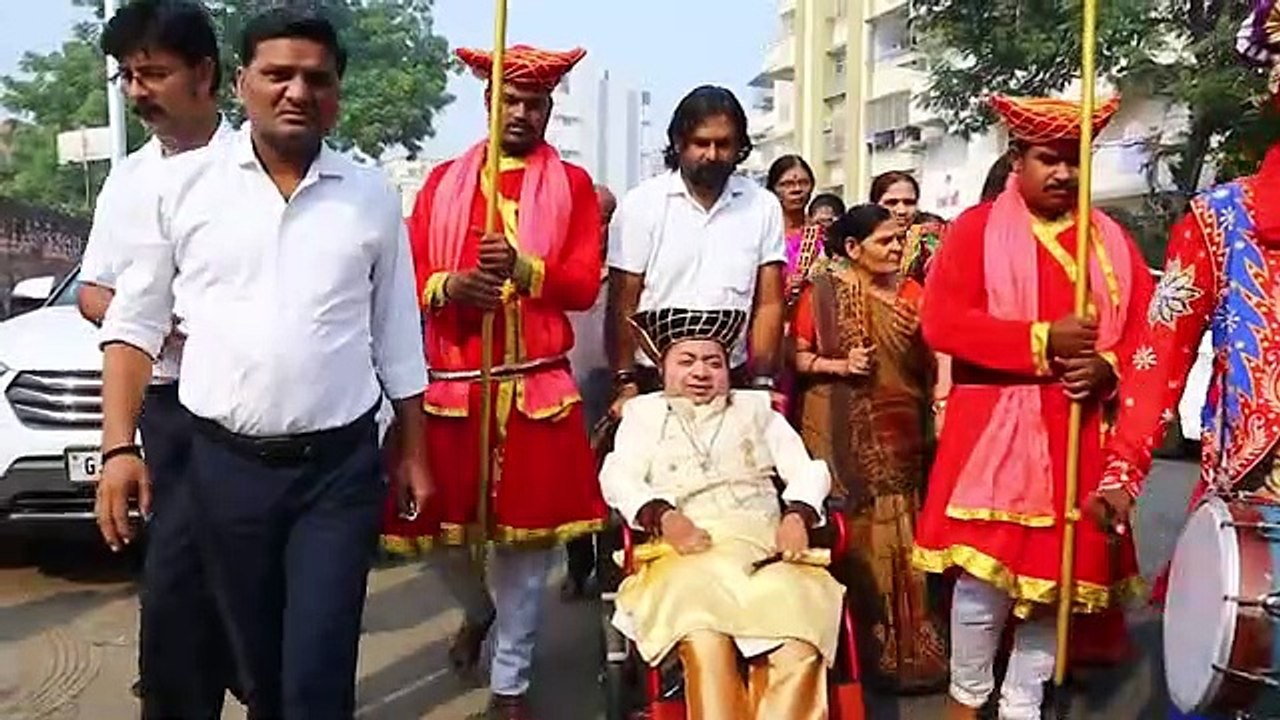 800 Anubhav - Bharatbhai Modi (Gandhidham)